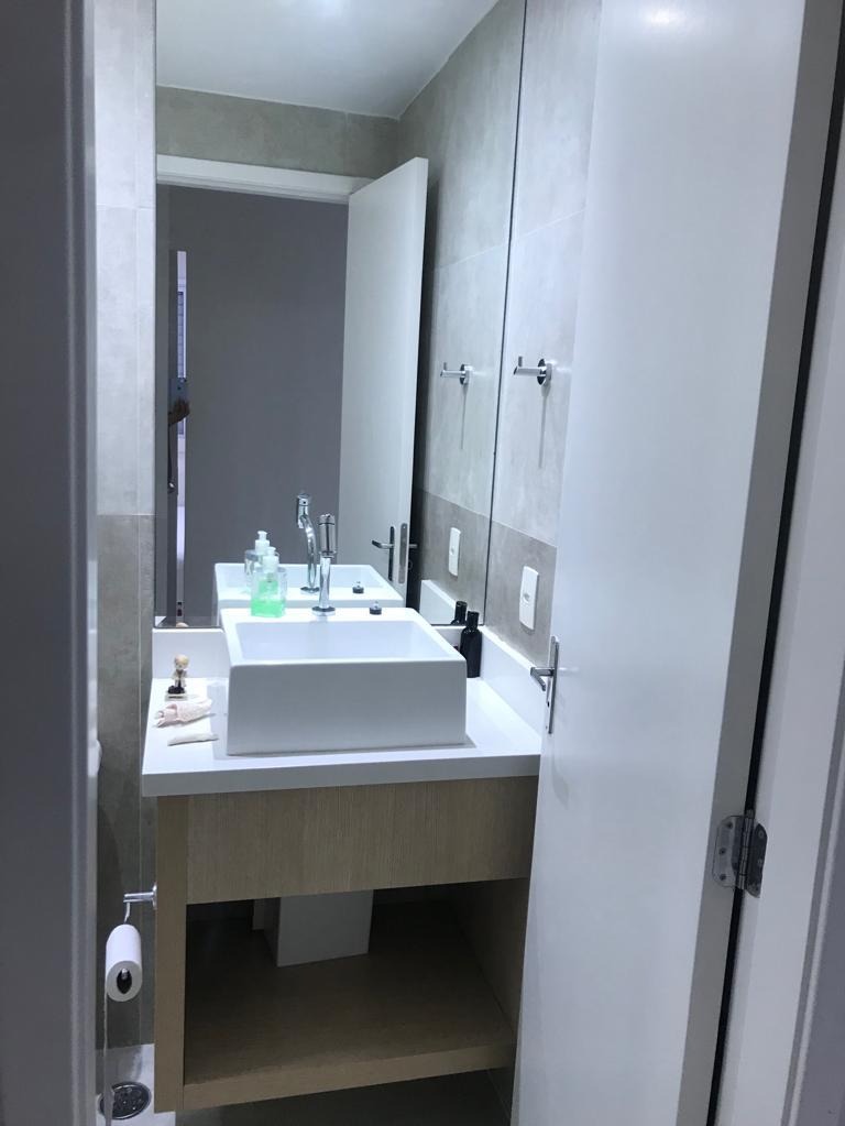 Apartamento à venda com 2 quartos, 61m² - Foto 5