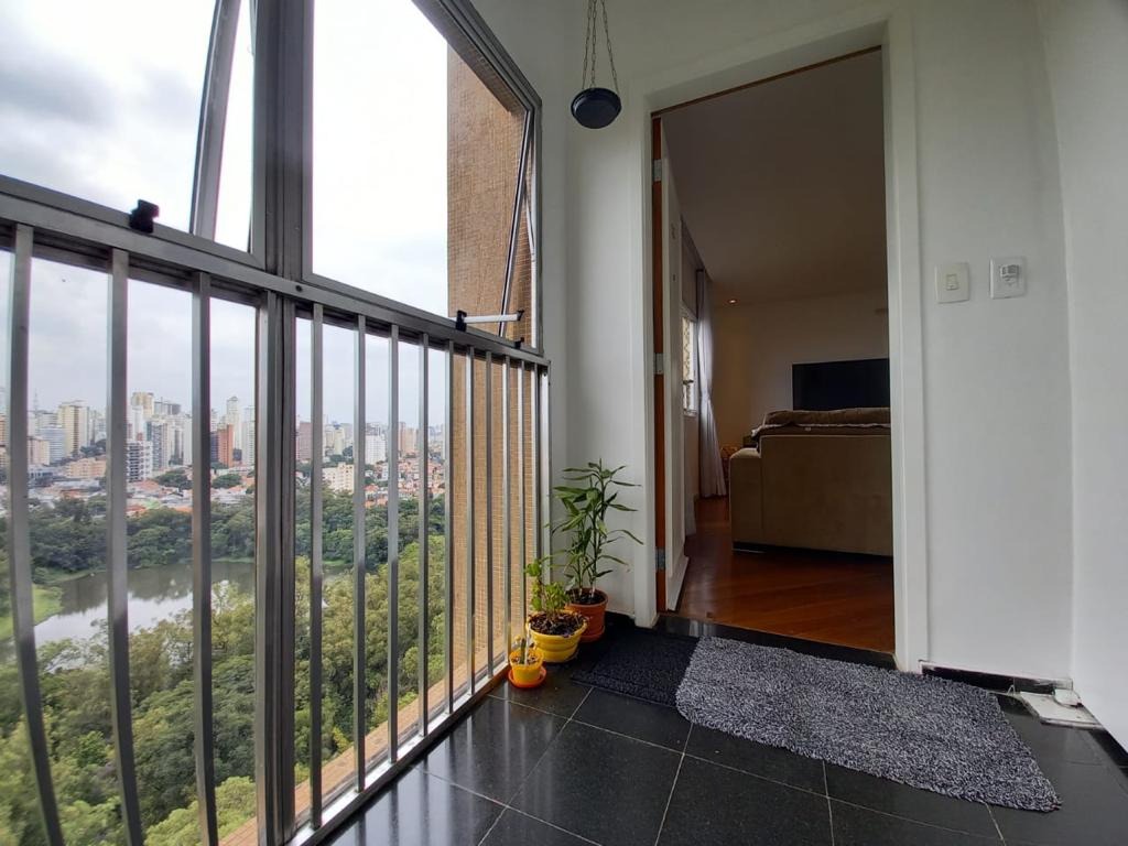 Apartamento à venda com 3 quartos, 81m² - Foto 27