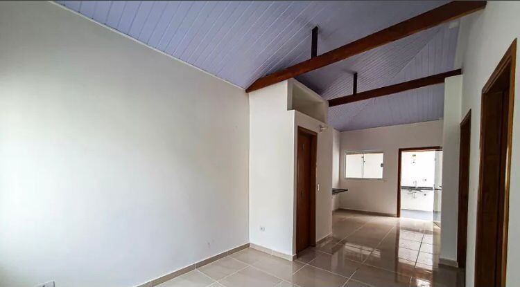 Casa à venda com 2 quartos, 90m² - Foto 5