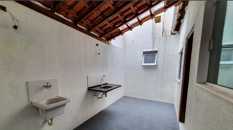 Casa à venda com 2 quartos, 90m² - Foto 7