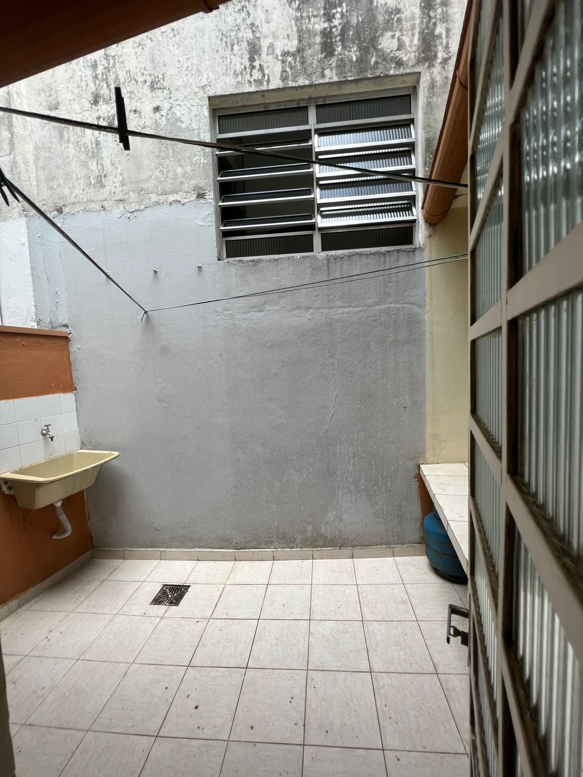 Apartamento à venda com 1 quarto, 58m² - Foto 4