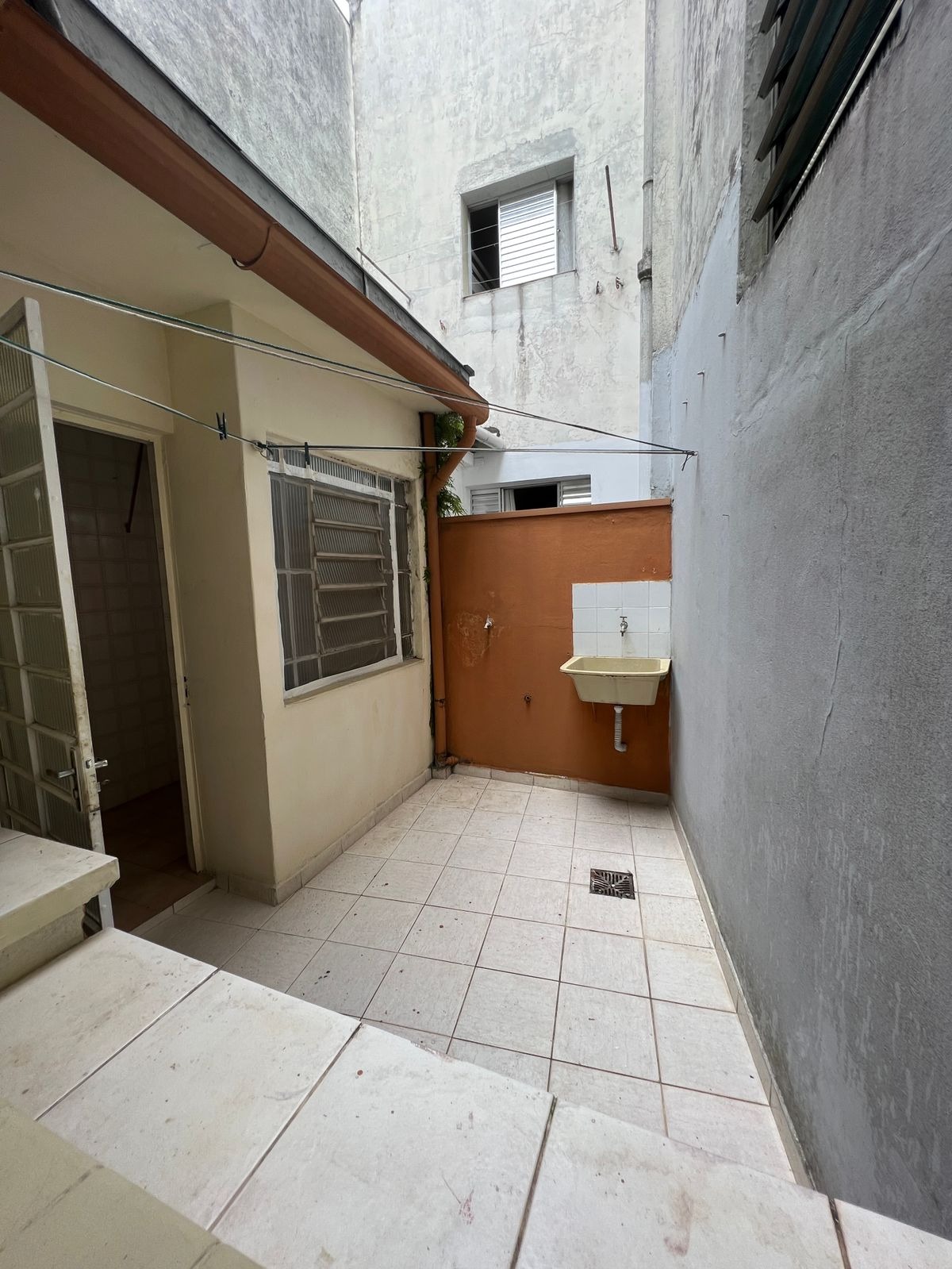 Apartamento à venda com 1 quarto, 58m² - Foto 15