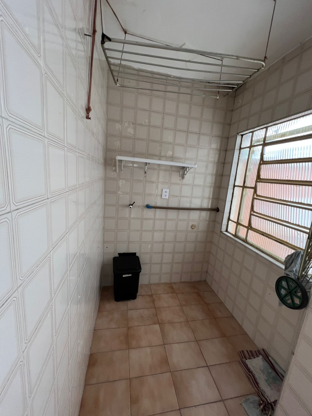 Apartamento à venda com 1 quarto, 58m² - Foto 7