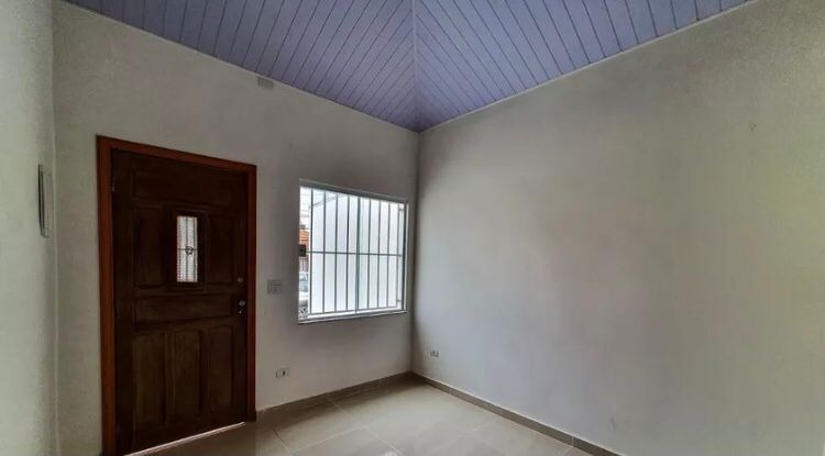 Casa à venda com 2 quartos, 90m² - Foto 4