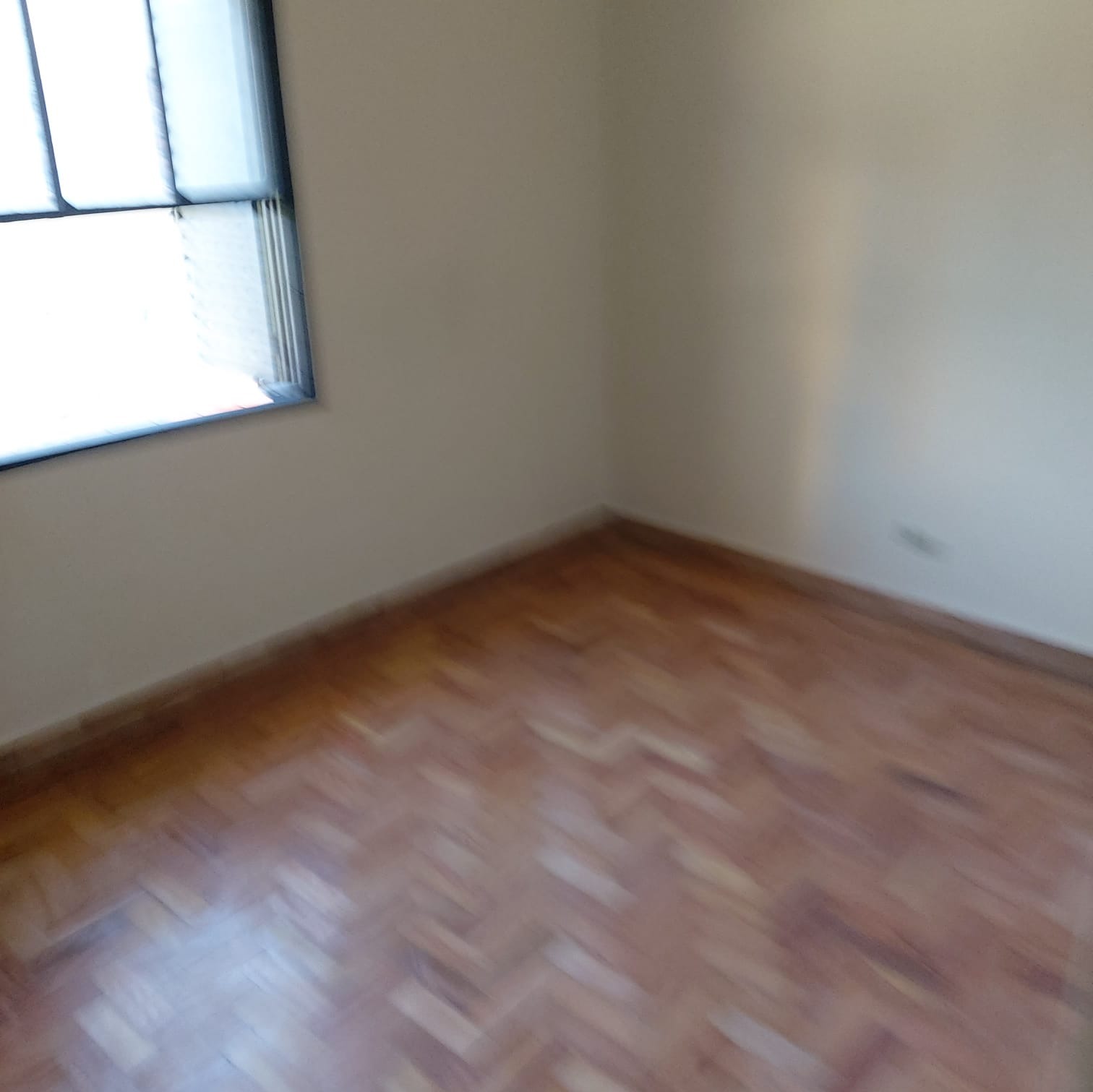 Casa à venda com 2 quartos, 90m² - Foto 3