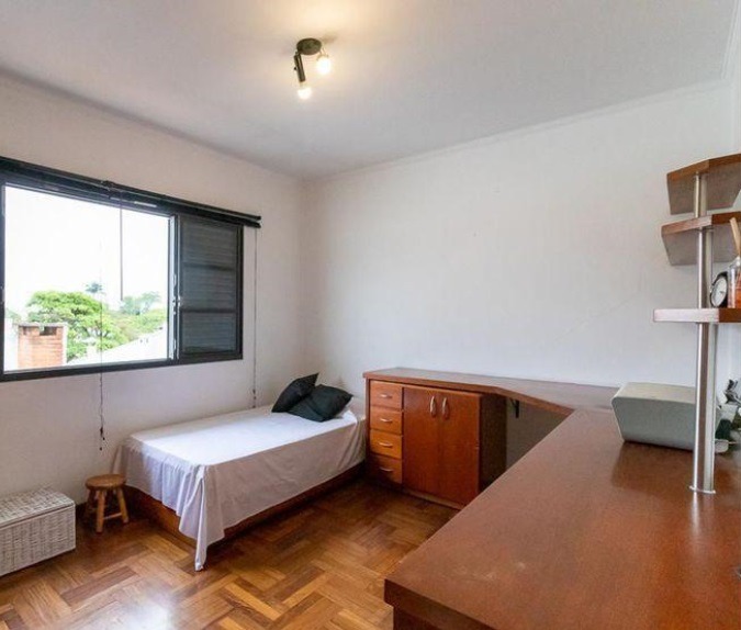 Casa à venda com 3 quartos, 200m² - Foto 4