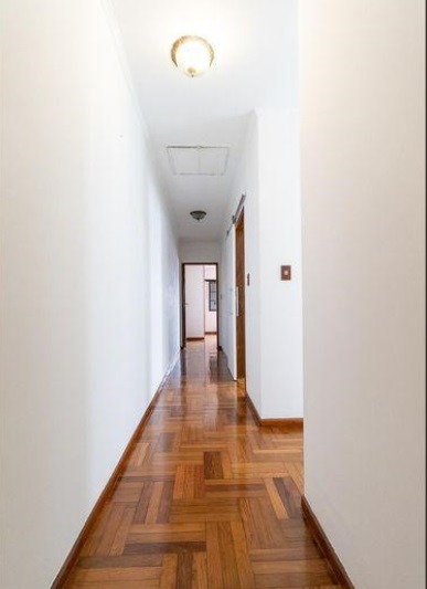 Casa à venda com 3 quartos, 200m² - Foto 10