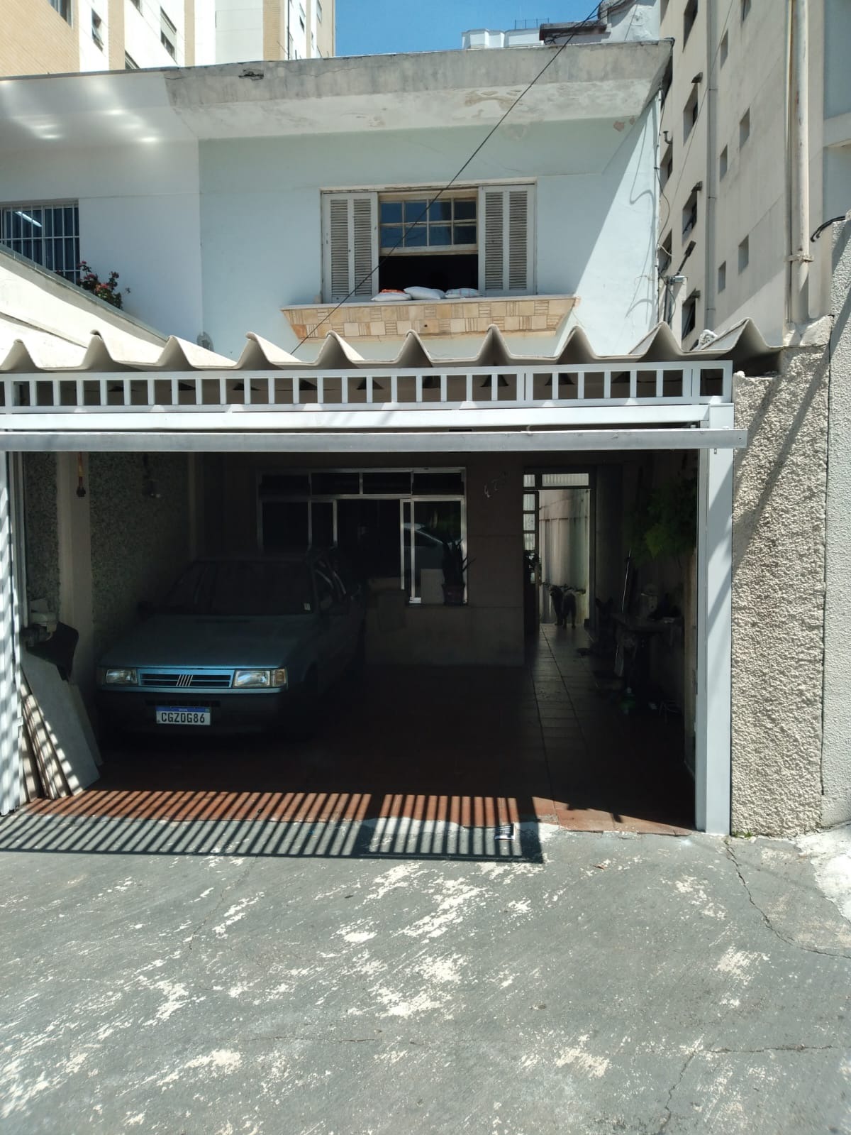 Casa à venda com 5 quartos, 181m² - Foto 1