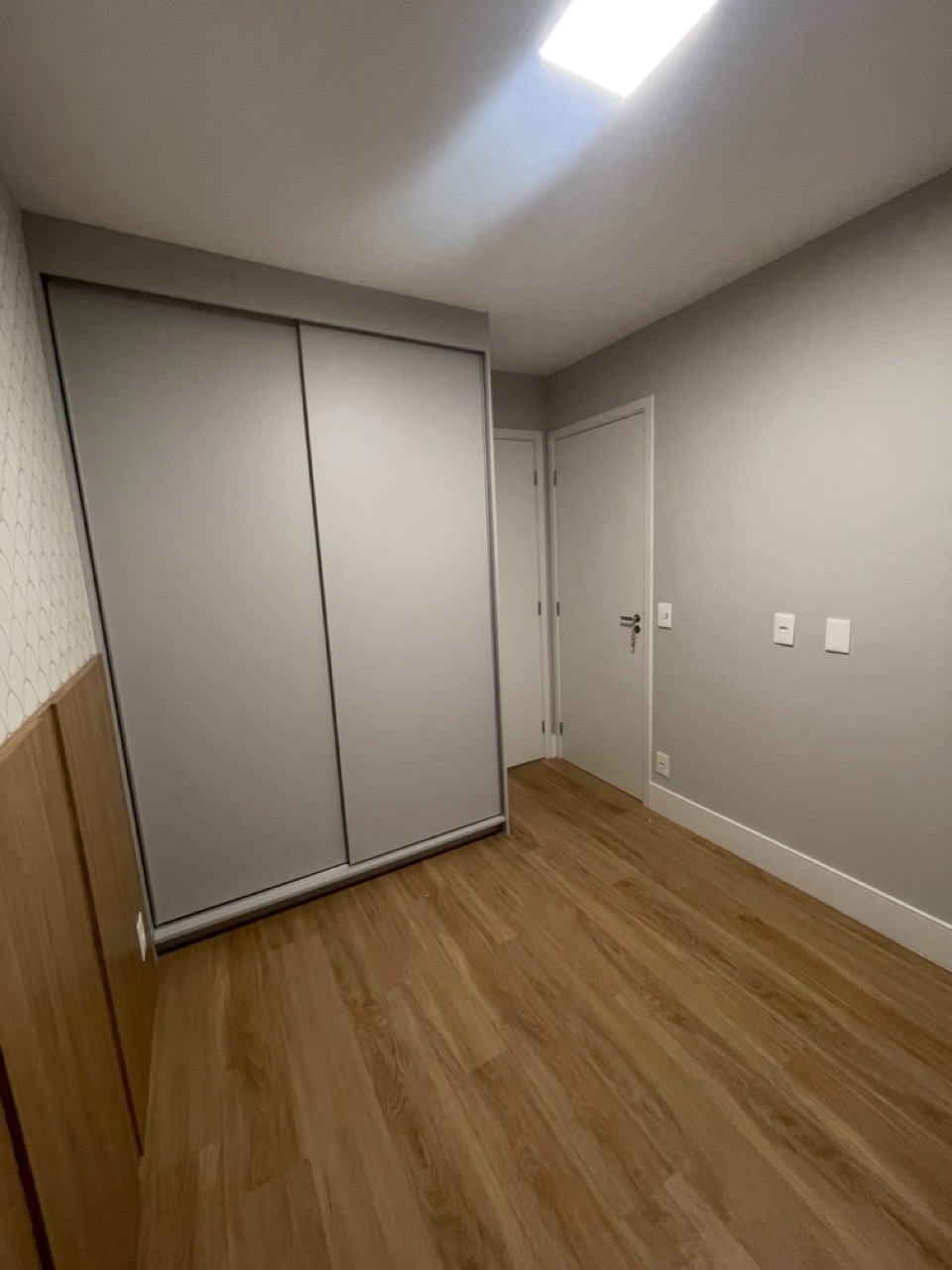 Apartamento à venda com 1 quarto, 33m² - Foto 2