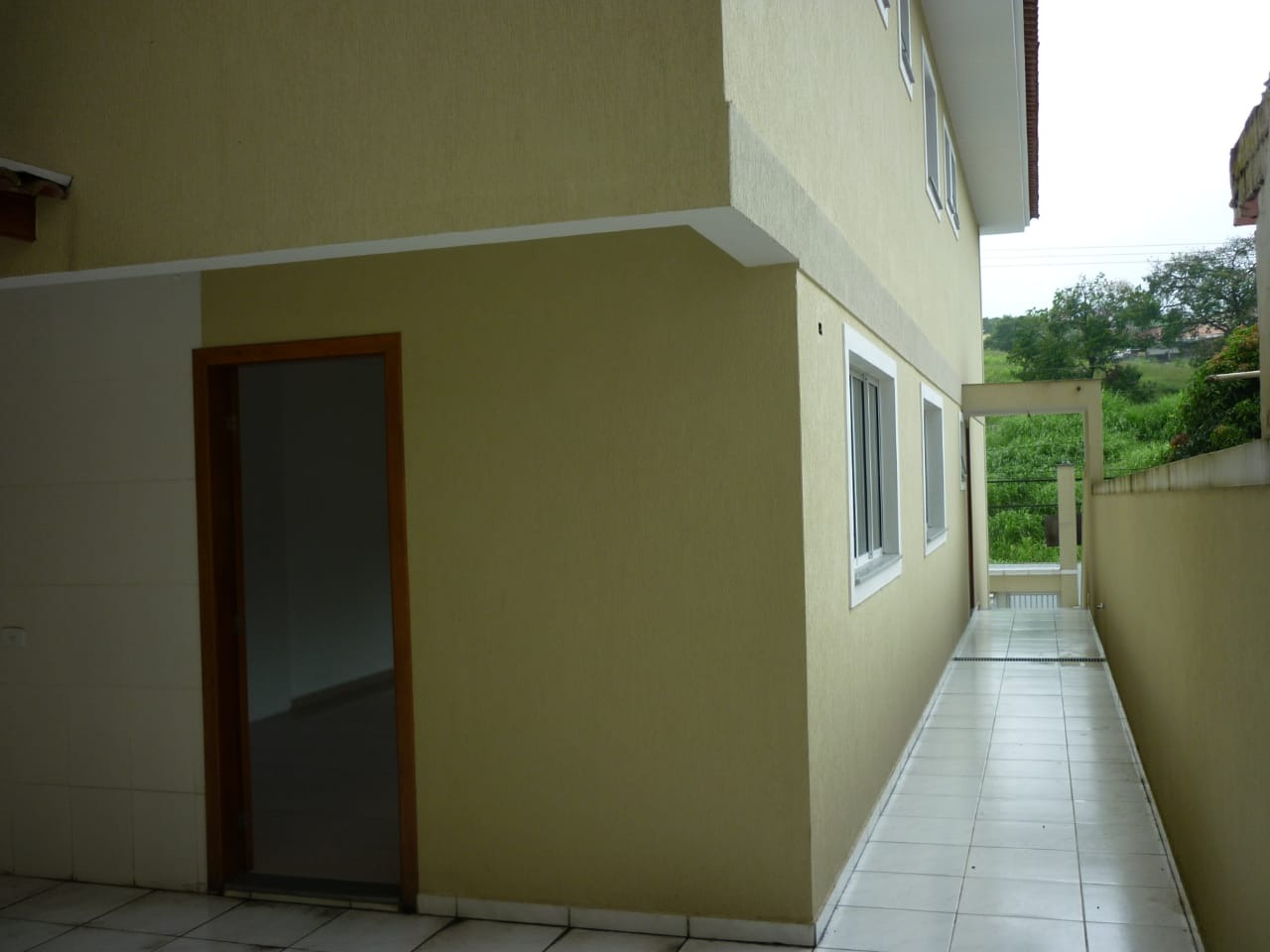 Casa à venda com 3 quartos, 195m² - Foto 1