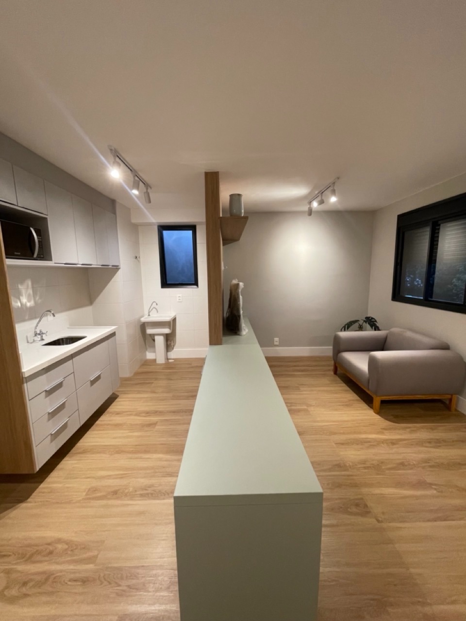 Apartamento à venda com 1 quarto, 33m² - Foto 1