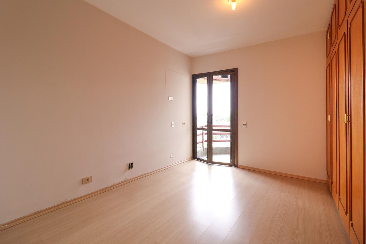 Apartamento à venda com 3 quartos, 138m² - Foto 3