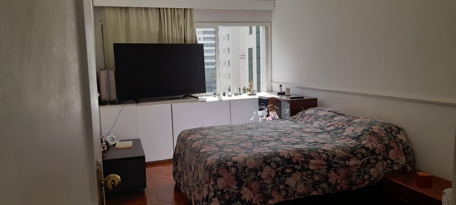 Apartamento à venda com 3 quartos, 130m² - Foto 9