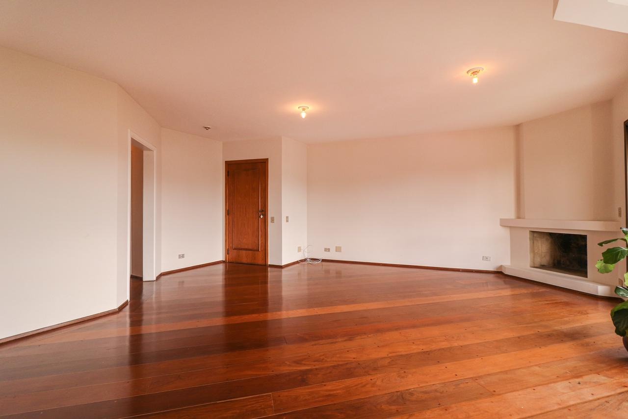 Apartamento à venda com 3 quartos, 138m² - Foto 8