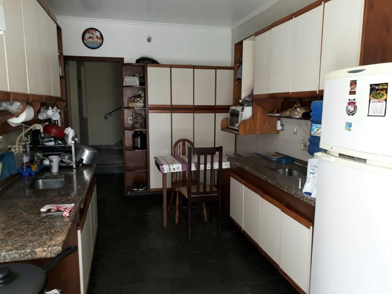 Casa à venda com 5 quartos, 250m² - Foto 11