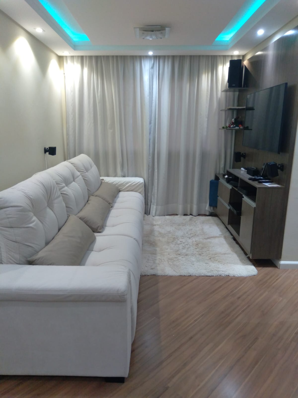 Apartamento à venda com 3 quartos, 61m² - Foto 2