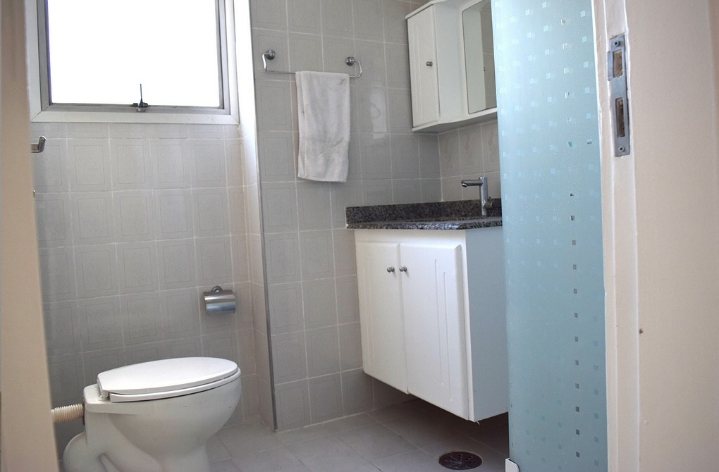 Apartamento à venda com 2 quartos, 70m² - Foto 9