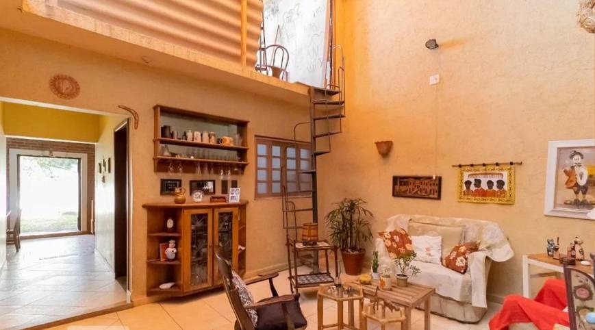 Casa à venda com 3 quartos, 240m² - Foto 8