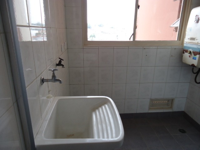 Apartamento à venda com 3 quartos, 77m² - Foto 19