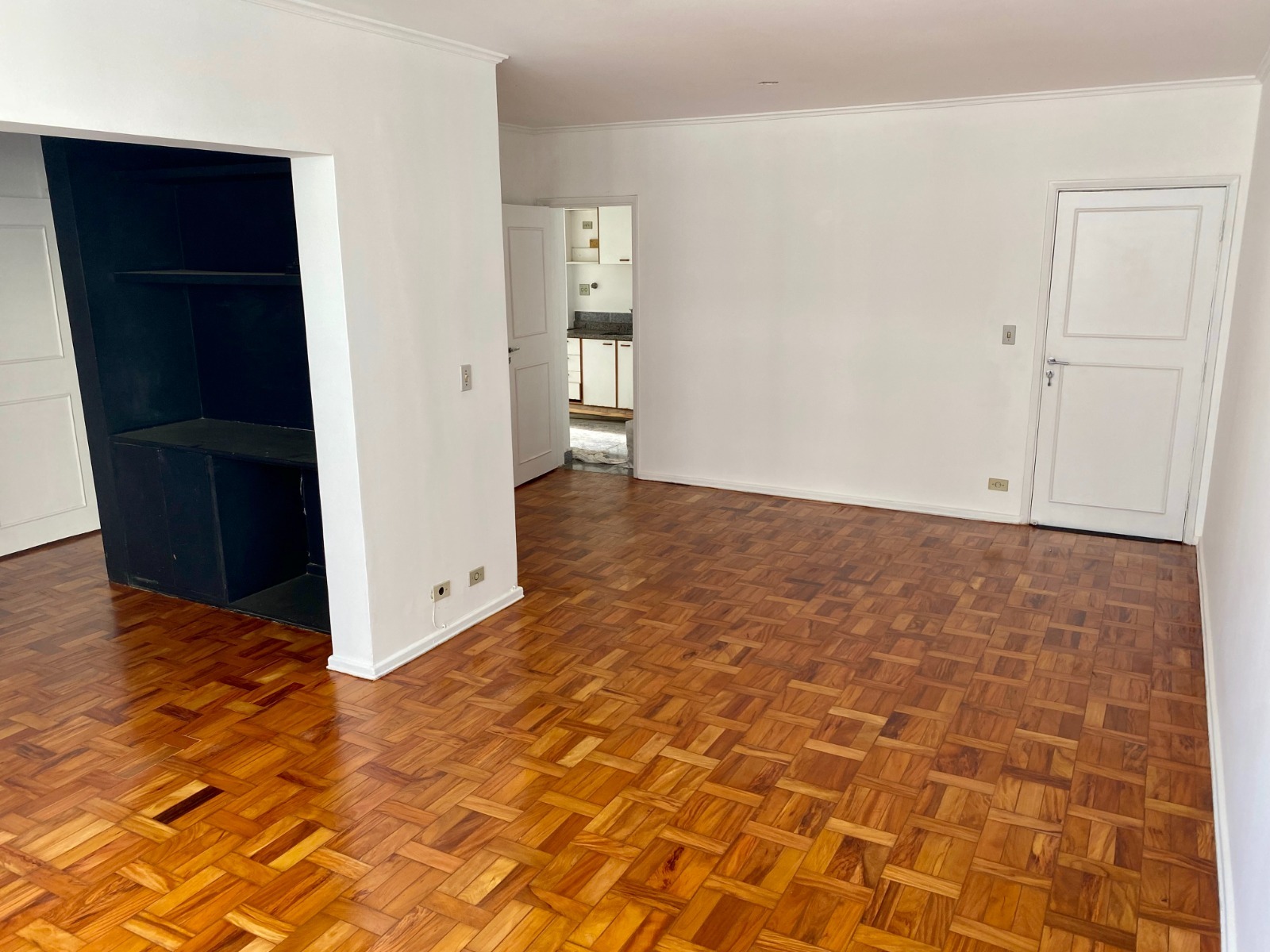 Apartamento à venda com 1 quarto, 87m² - Foto 7