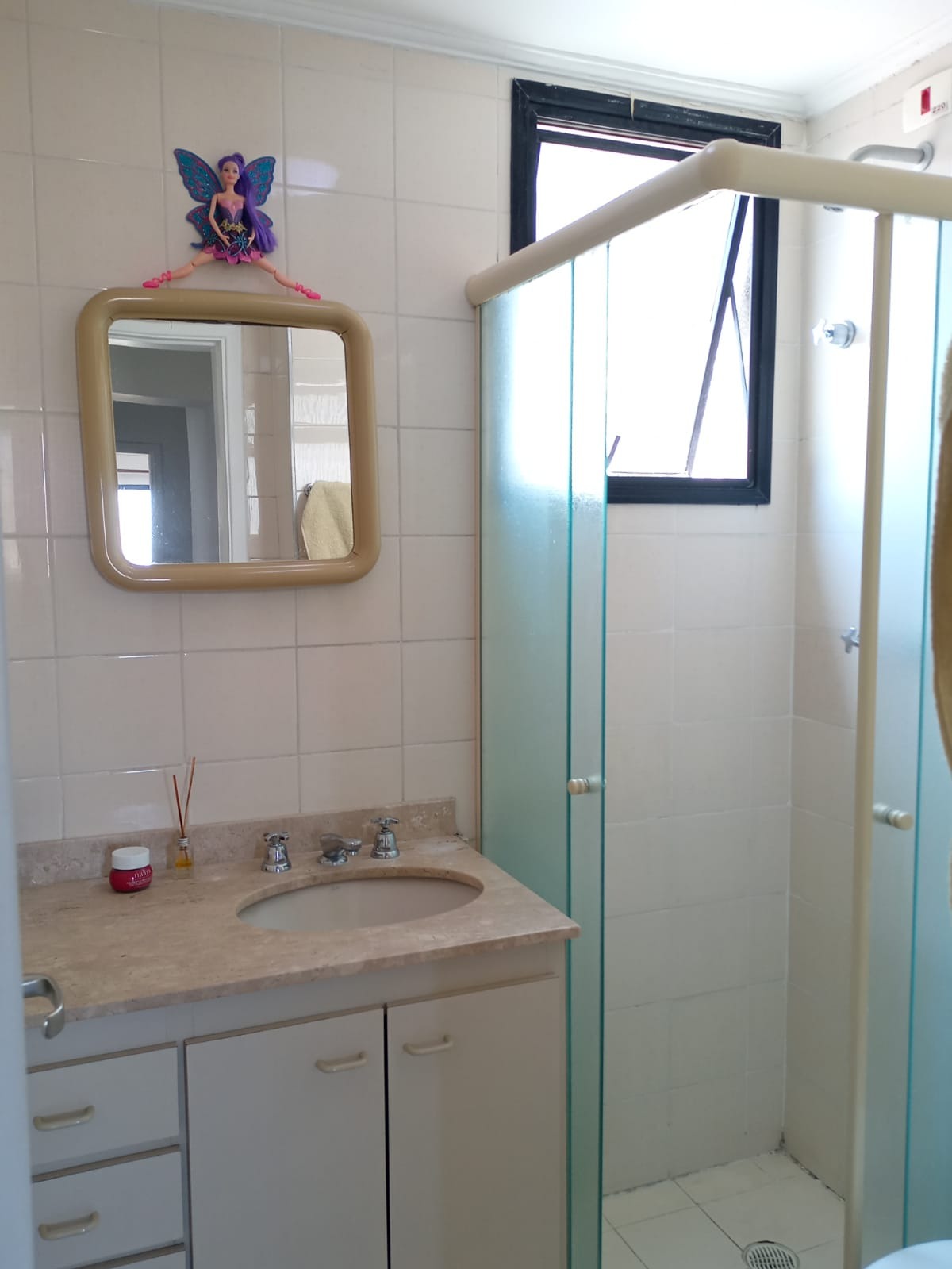 Apartamento à venda com 3 quartos, 98m² - Foto 2