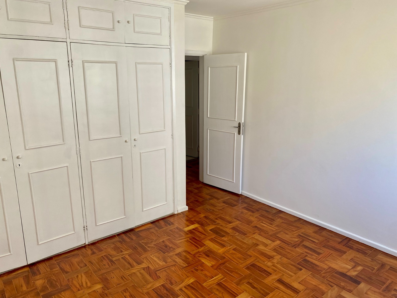 Apartamento à venda com 1 quarto, 87m² - Foto 3