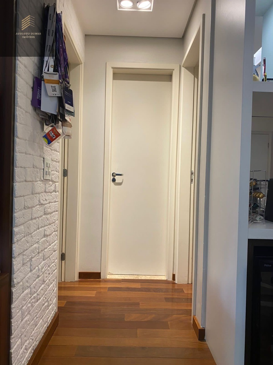 Apartamento à venda com 2 quartos, 75m² - Foto 4