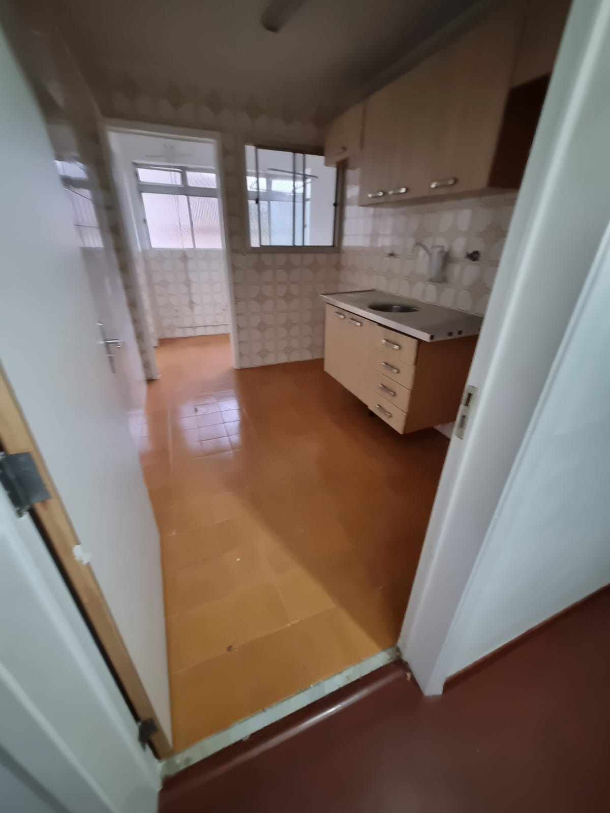 Apartamento à venda com 2 quartos, 70m² - Foto 3