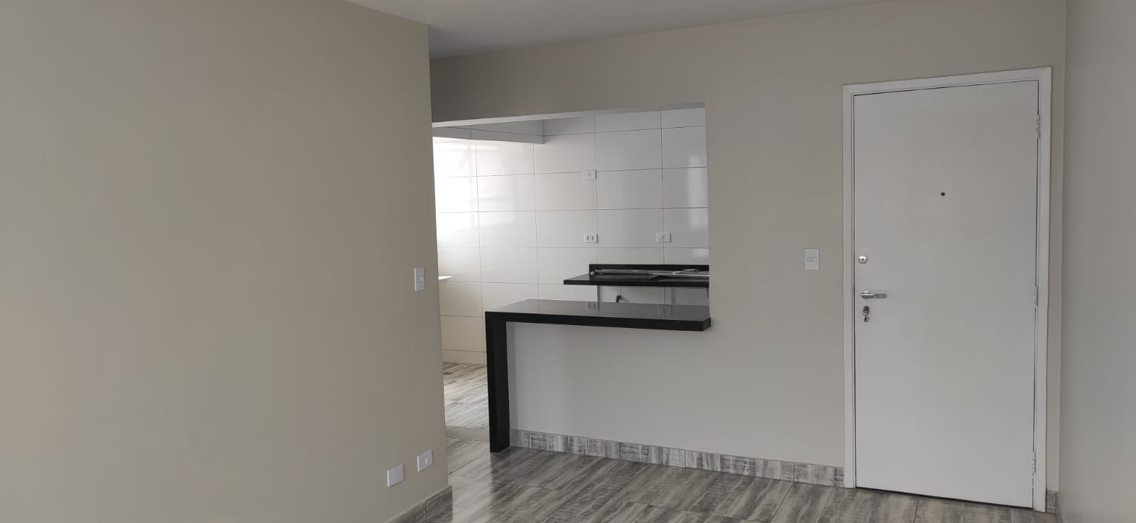 Apartamento à venda com 1 quarto, 43m² - Foto 1