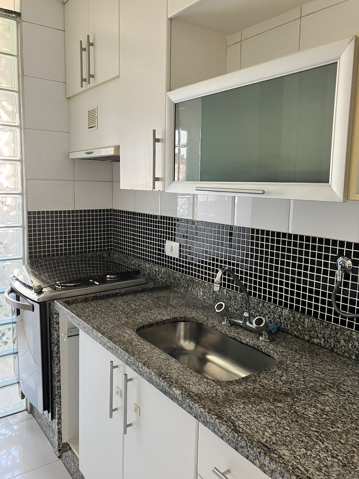 Apartamento à venda com 3 quartos, 70m² - Foto 1