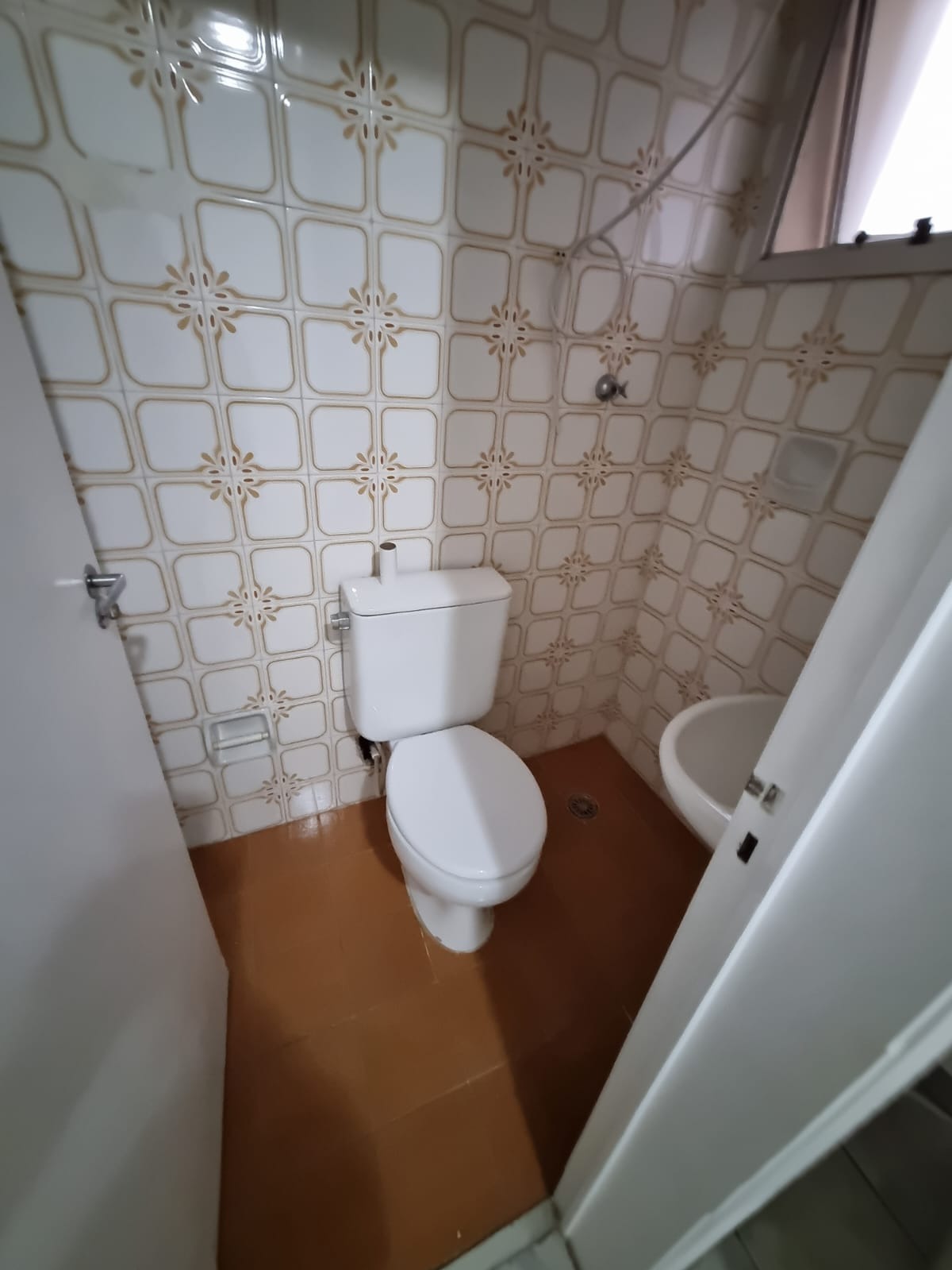 Apartamento à venda com 2 quartos, 70m² - Foto 2