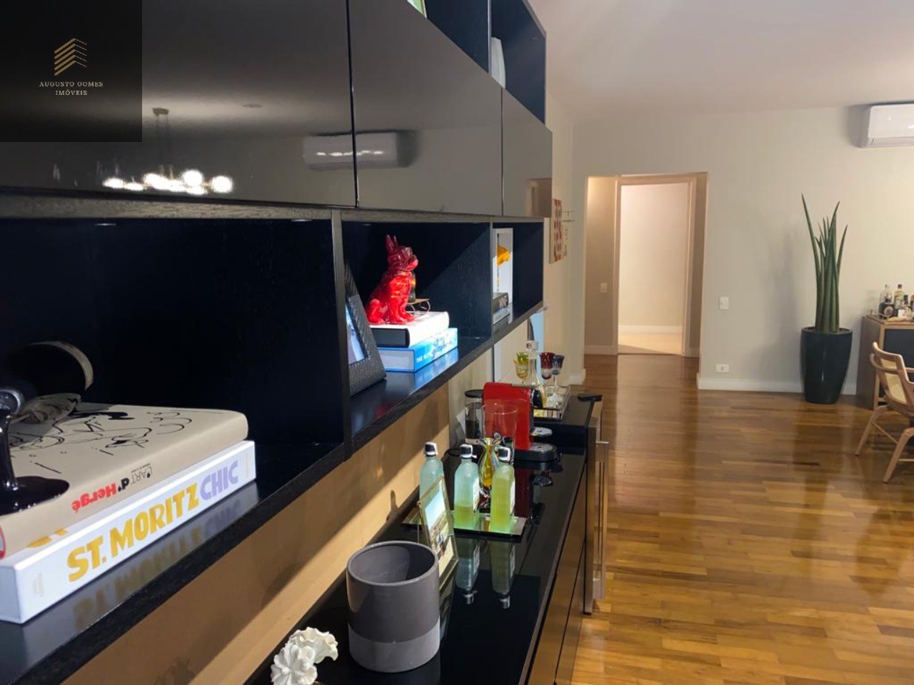 Apartamento à venda com 3 quartos, 170m² - Foto 1