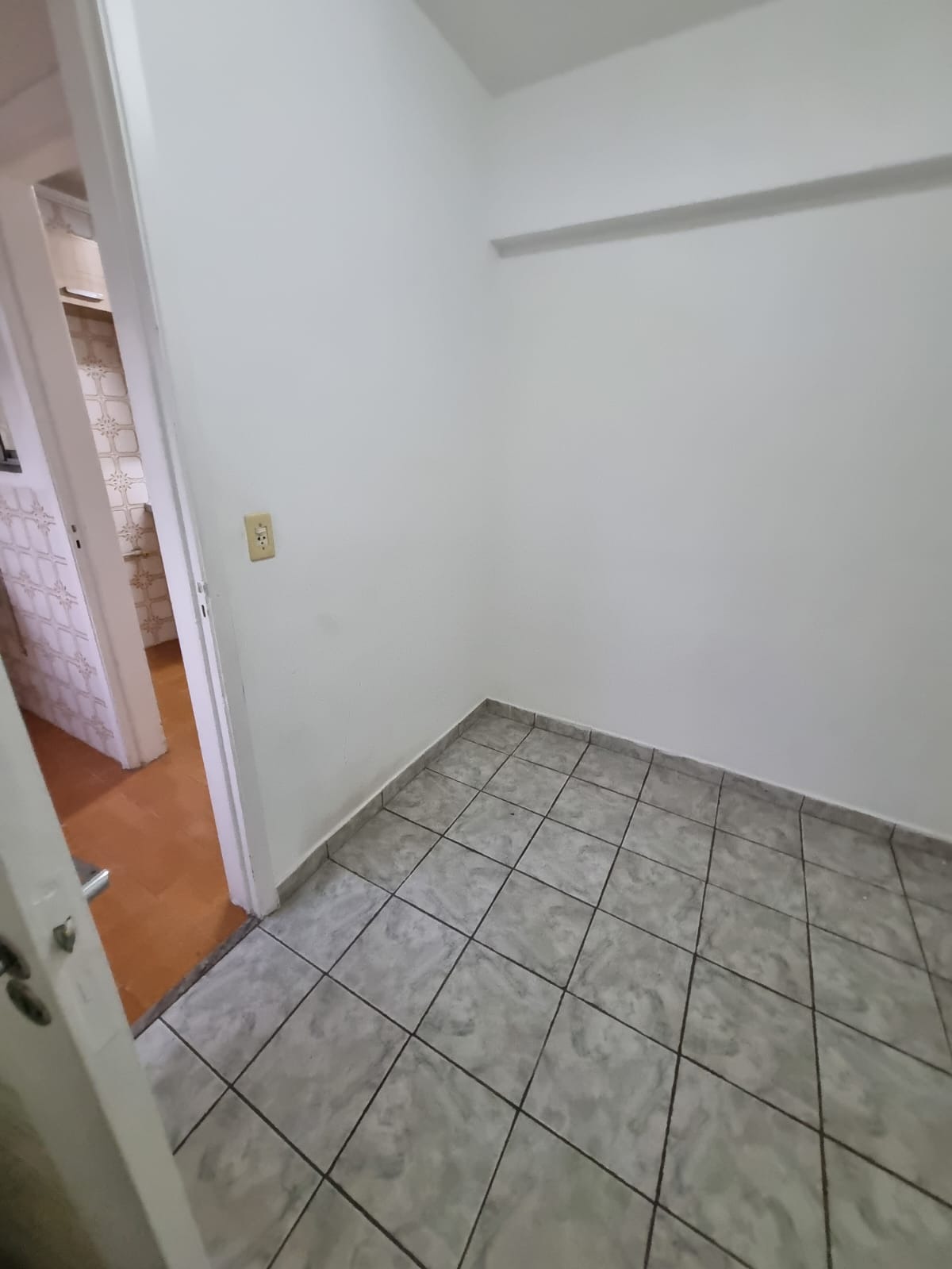 Apartamento à venda com 2 quartos, 70m² - Foto 30