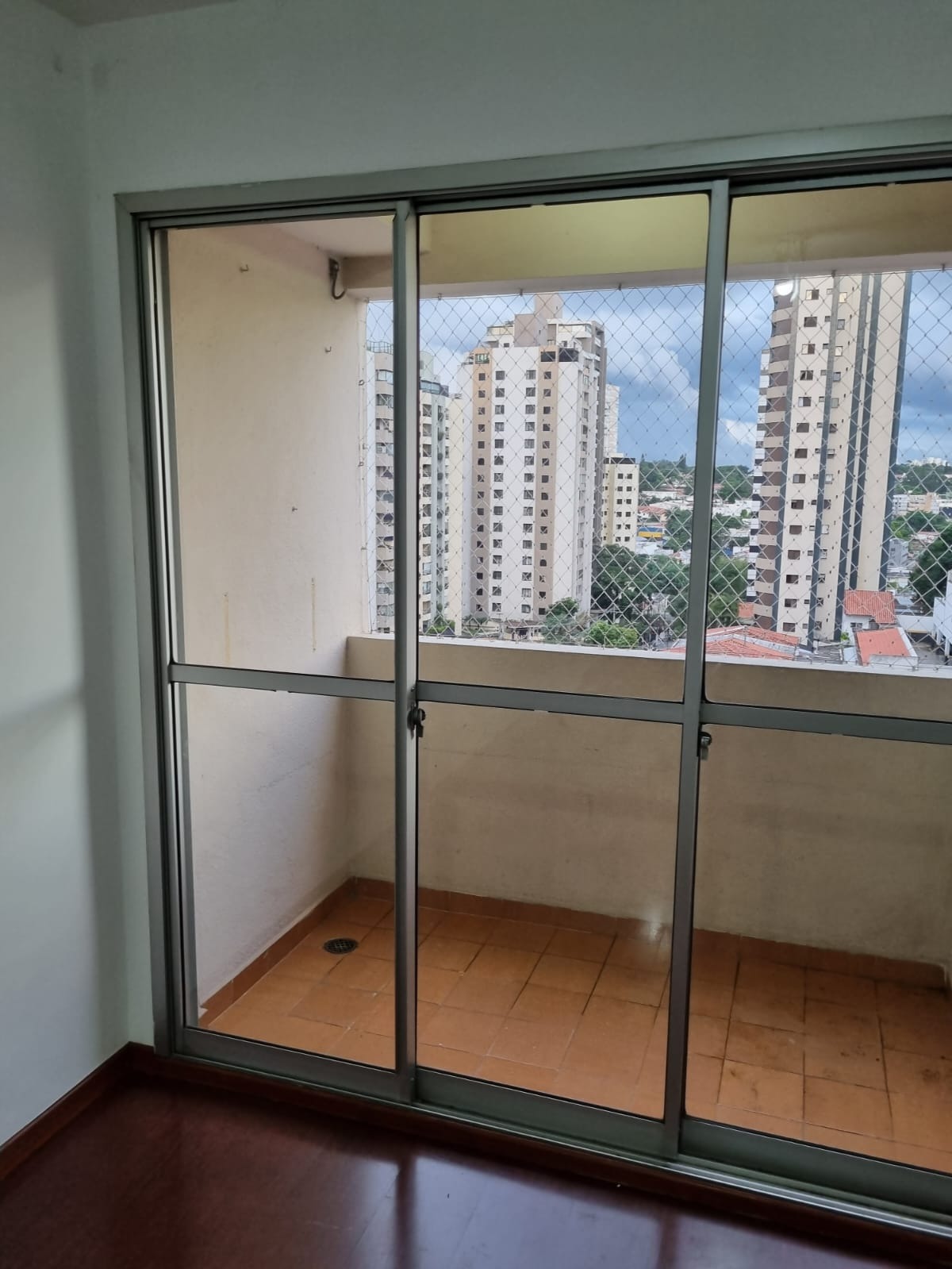 Apartamento à venda com 2 quartos, 70m² - Foto 1