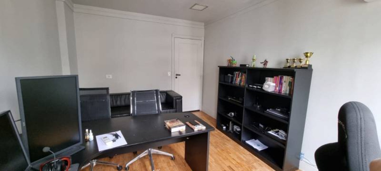 Apartamento à venda com 4 quartos, 225m² - Foto 12