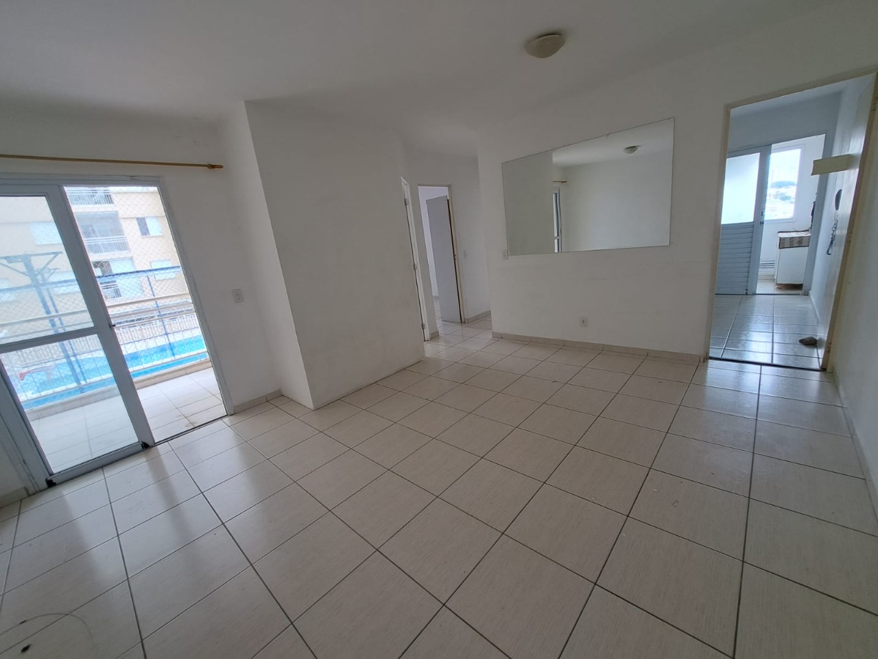 Apartamento à venda com 3 quartos, 62m² - Foto 2