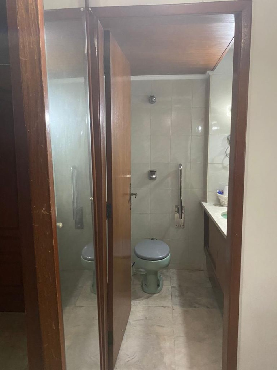 Apartamento à venda com 4 quartos, 180m² - Foto 9