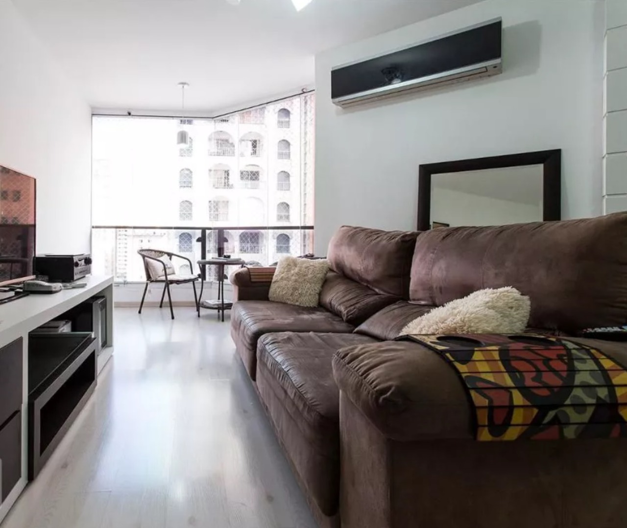 Apartamento à venda com 3 quartos, 105m² - Foto 3