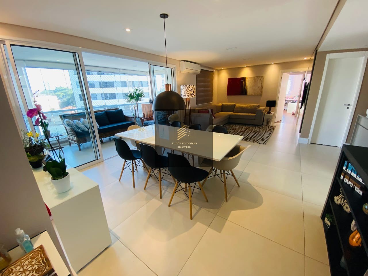 Apartamento à venda com 3 quartos, 116m² - Foto 1