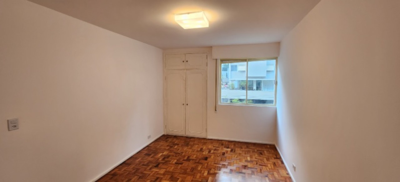 Apartamento à venda com 2 quartos, 105m² - Foto 4