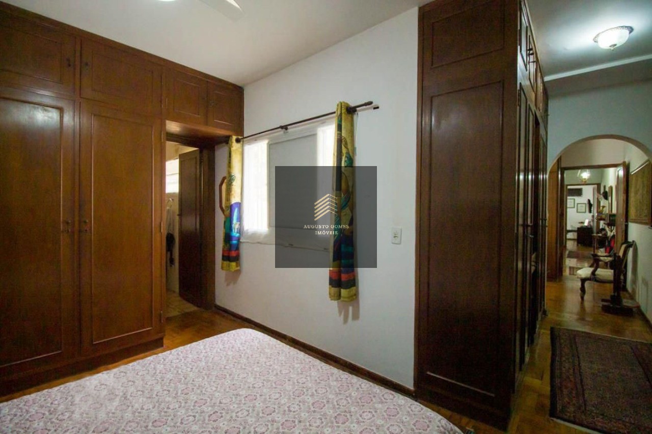 Casa à venda com 3 quartos, 209m² - Foto 2