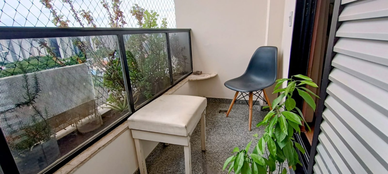 Apartamento à venda com 4 quartos, 200m² - Foto 7