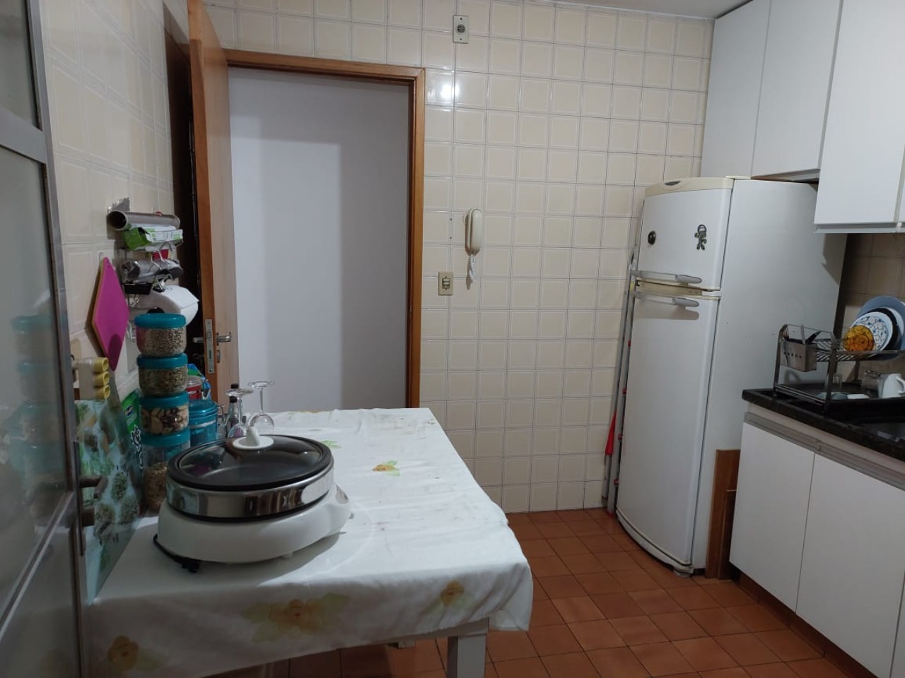 Apartamento à venda com 1 quarto, 48m² - Foto 2