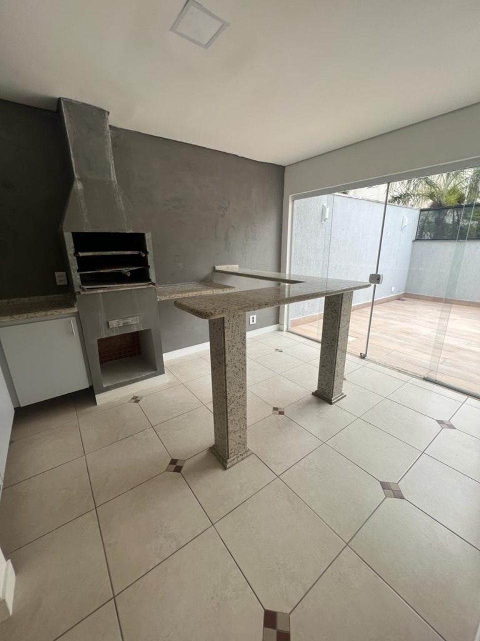 Casa à venda com 3 quartos, 196m² - Foto 4