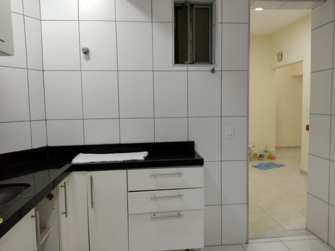 Apartamento à venda com 3 quartos, 86m² - Foto 4