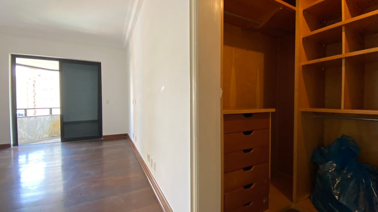 Apartamento à venda com 5 quartos, 601m² - Foto 9