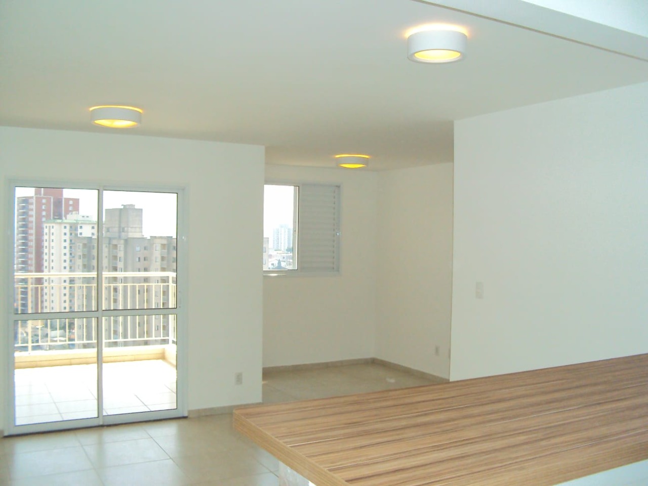 Apartamento à venda com 2 quartos, 69m² - Foto 1