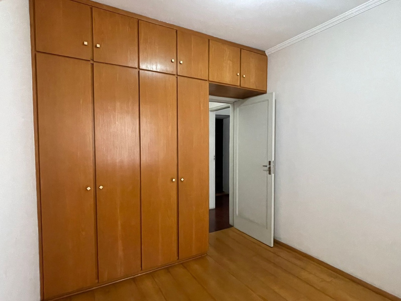 Apartamento à venda com 2 quartos, 90m² - Foto 4