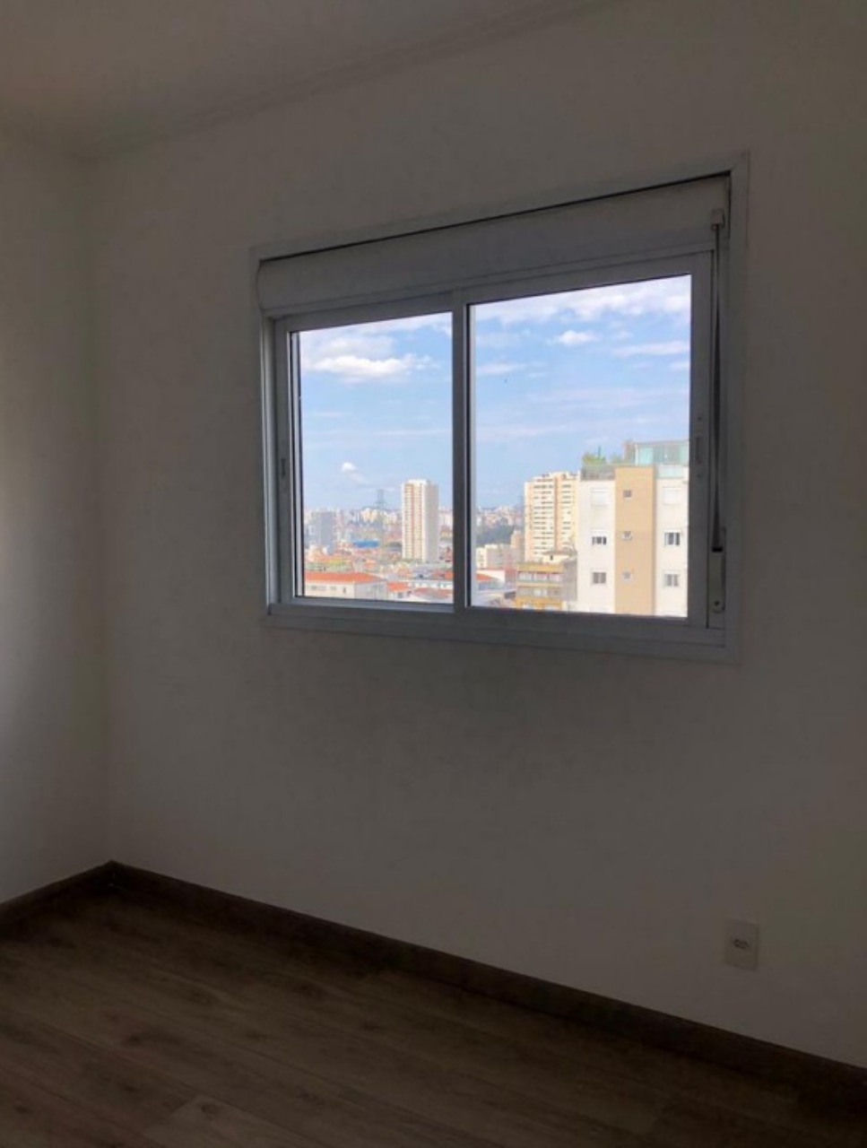 Apartamento à venda com 3 quartos, 143m² - Foto 2