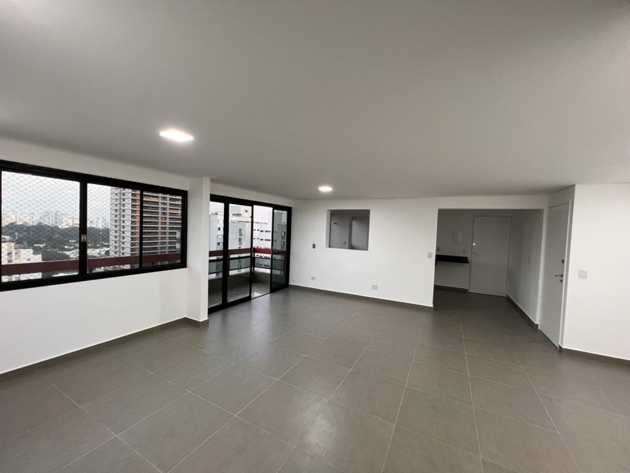 Apartamento à venda com 3 quartos, 110m² - Foto 11